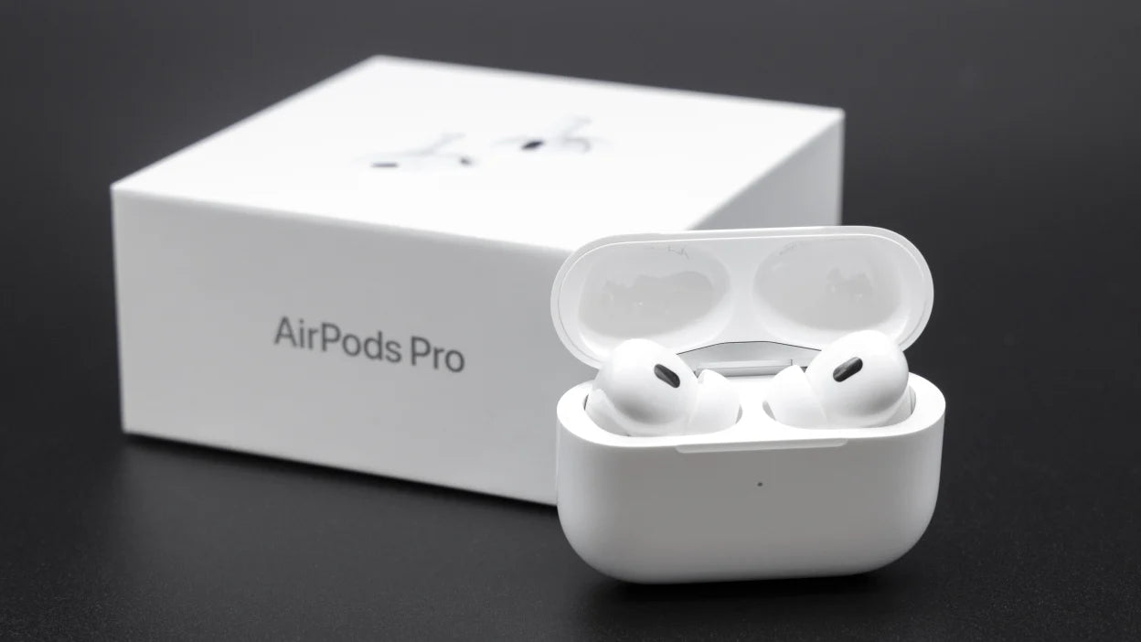 Apple AirPods Pro (3rd Gen) โ Active Noise Cancellation & MagSafe